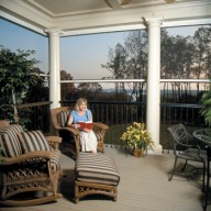 Motorized Retractable Screen - Executive